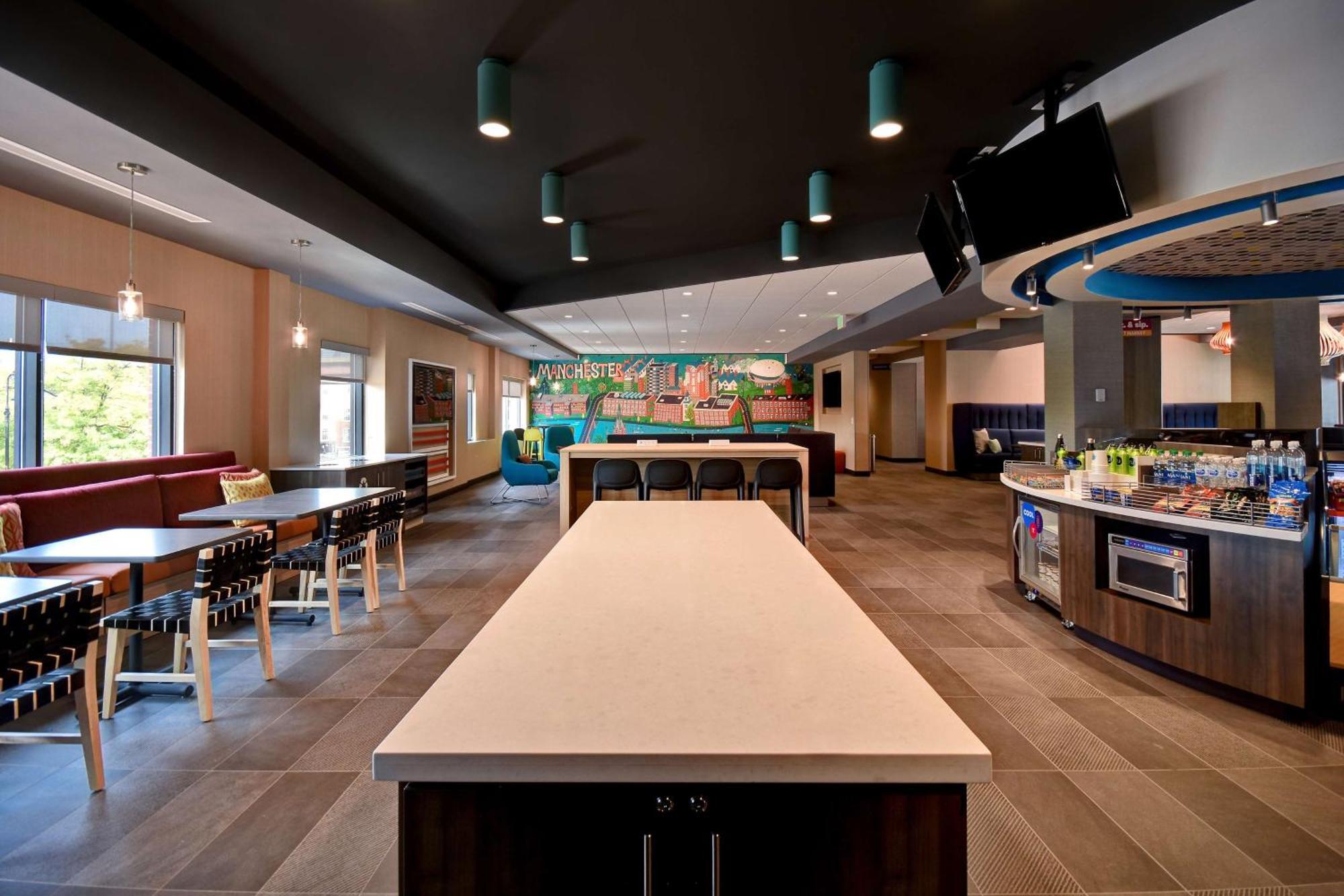 Tru By Hilton Manchester Downtown Bagian luar foto